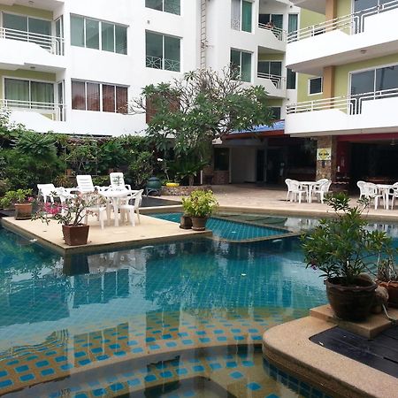 Daisy Residence Praia de Jomtien Exterior foto