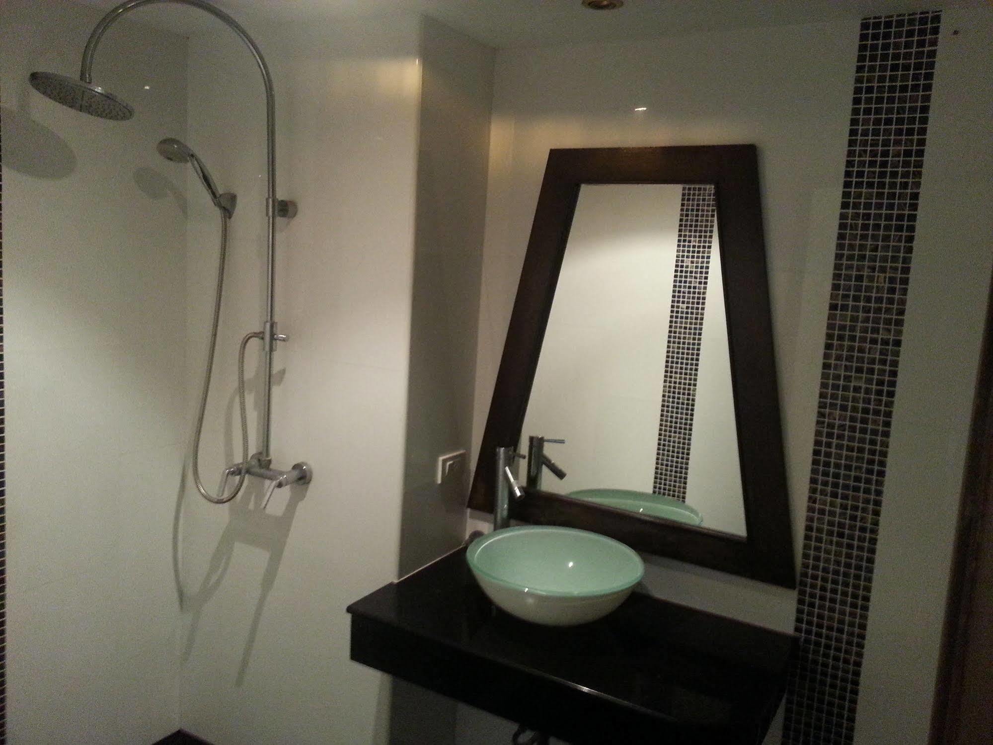 Daisy Residence Praia de Jomtien Exterior foto