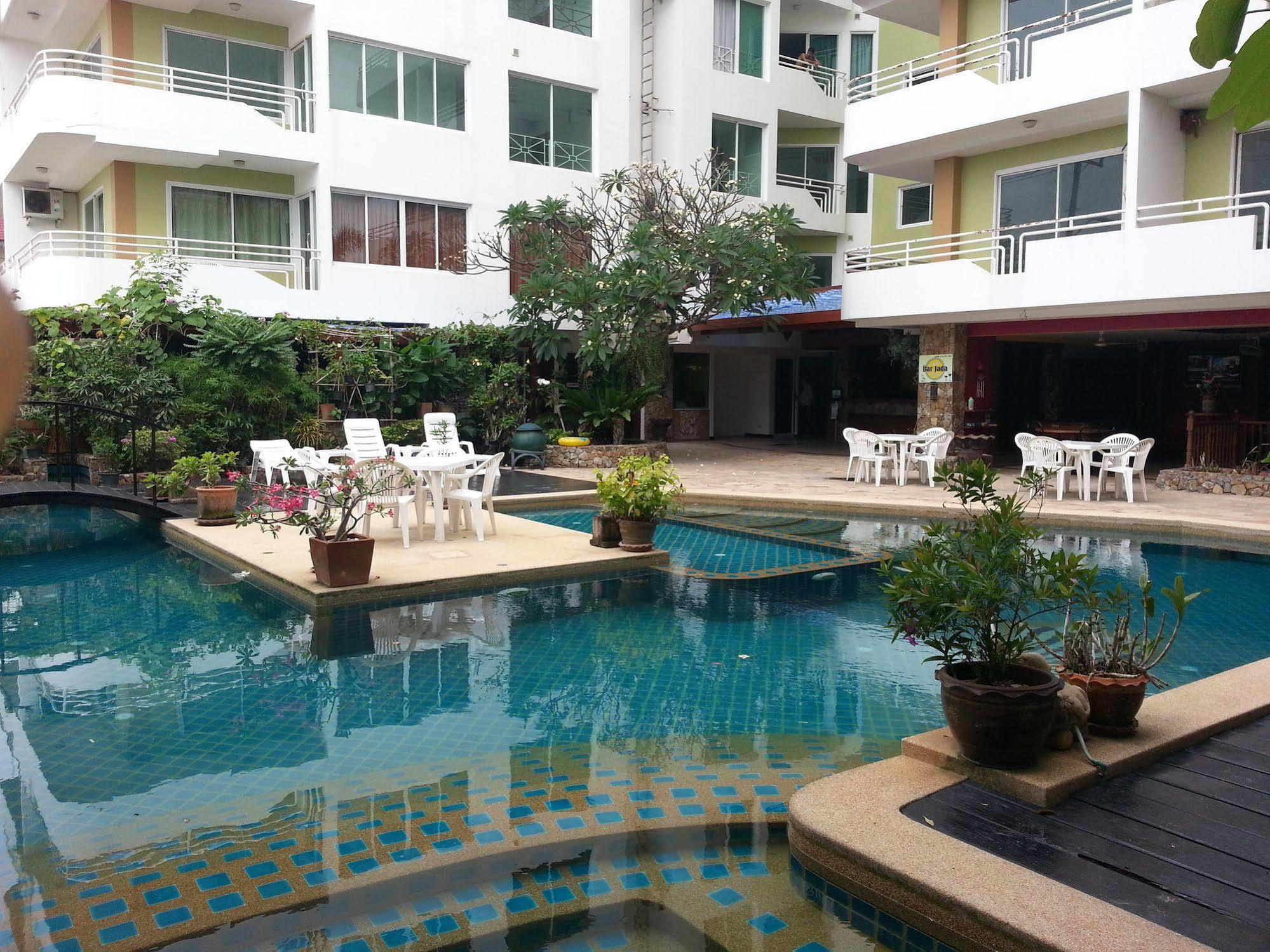 Daisy Residence Praia de Jomtien Exterior foto