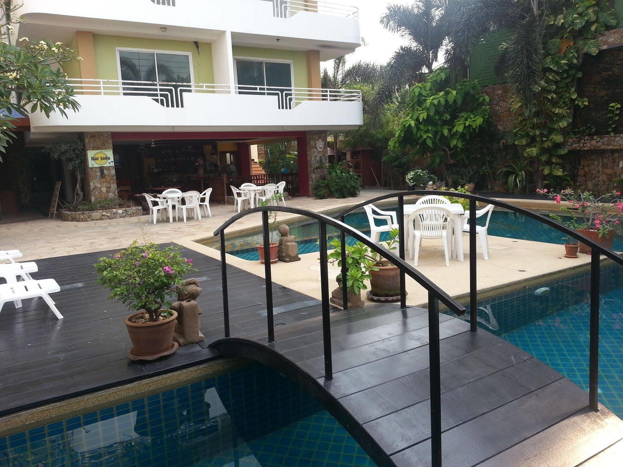 Daisy Residence Praia de Jomtien Exterior foto